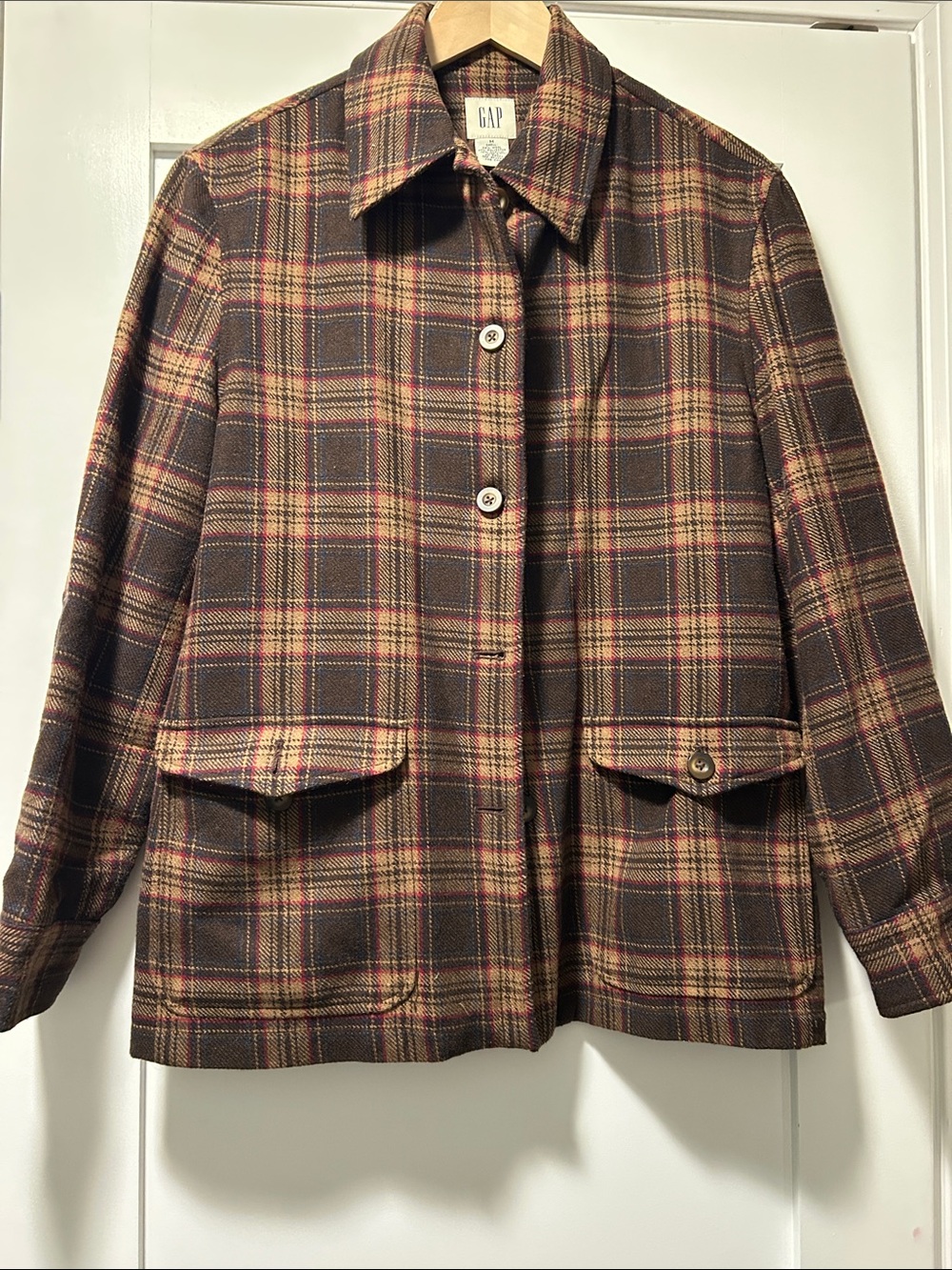 GAP Brown Plaid Button-Up Women's Jacket with Red Accent. The Cutest Jacket!